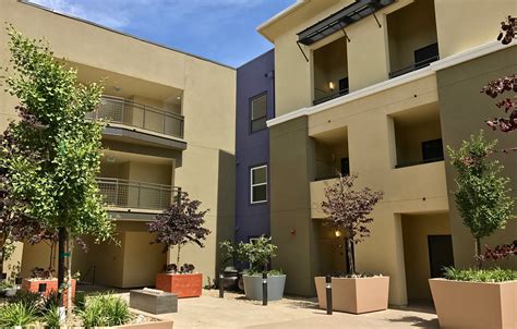 Click to view any of these 3 available rental units <b>in El</b> <b>Cerrito</b> to see photos, reviews, floor plans and verified information about schools, neighborhoods, unit availability and more. . Apartments for rent in el cerrito ca